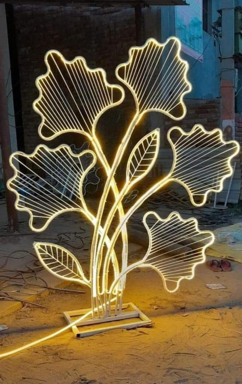 Decorated standing light