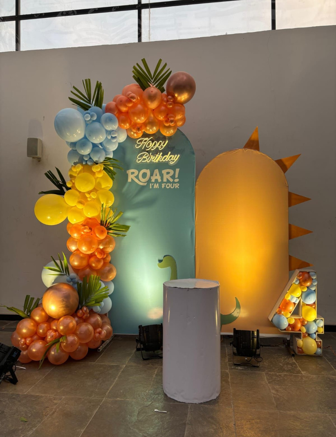 BIRTHDAY DECOR DINO THEME