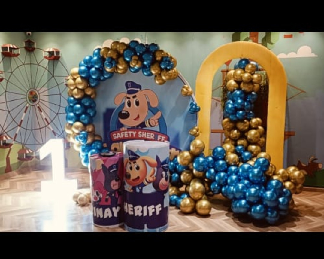 BIRTHDAY DECOR CARTOON THEME